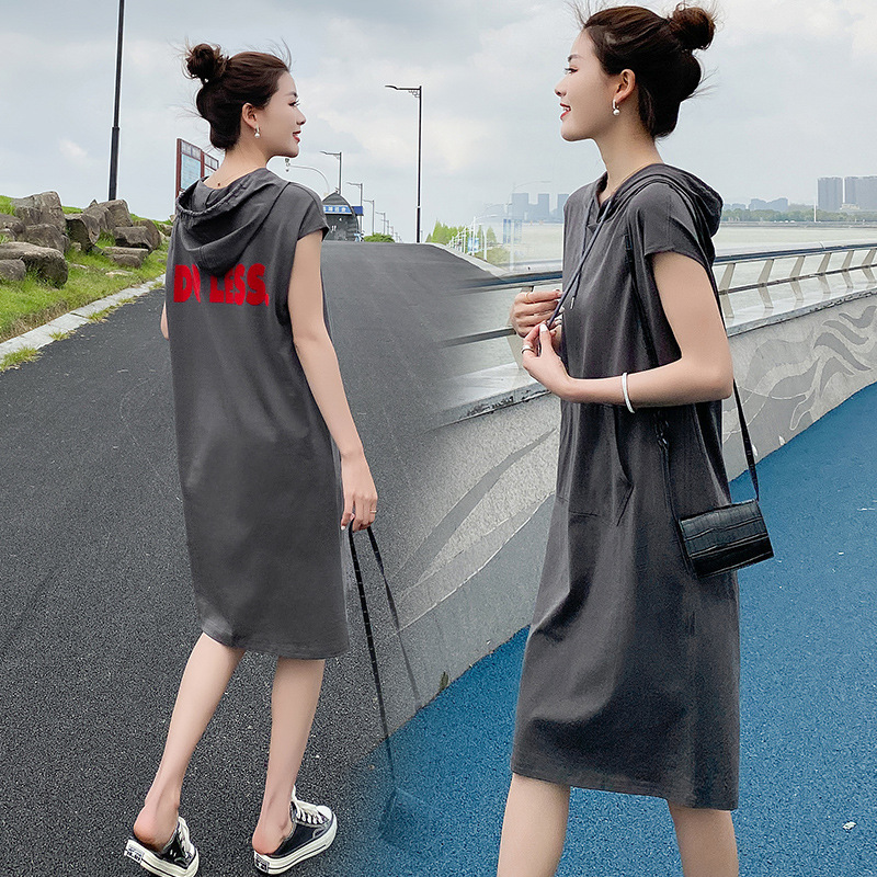 连帽中长款连衣裙女2021夏装新款韩版字母植绒弹力舒适纯色裙子