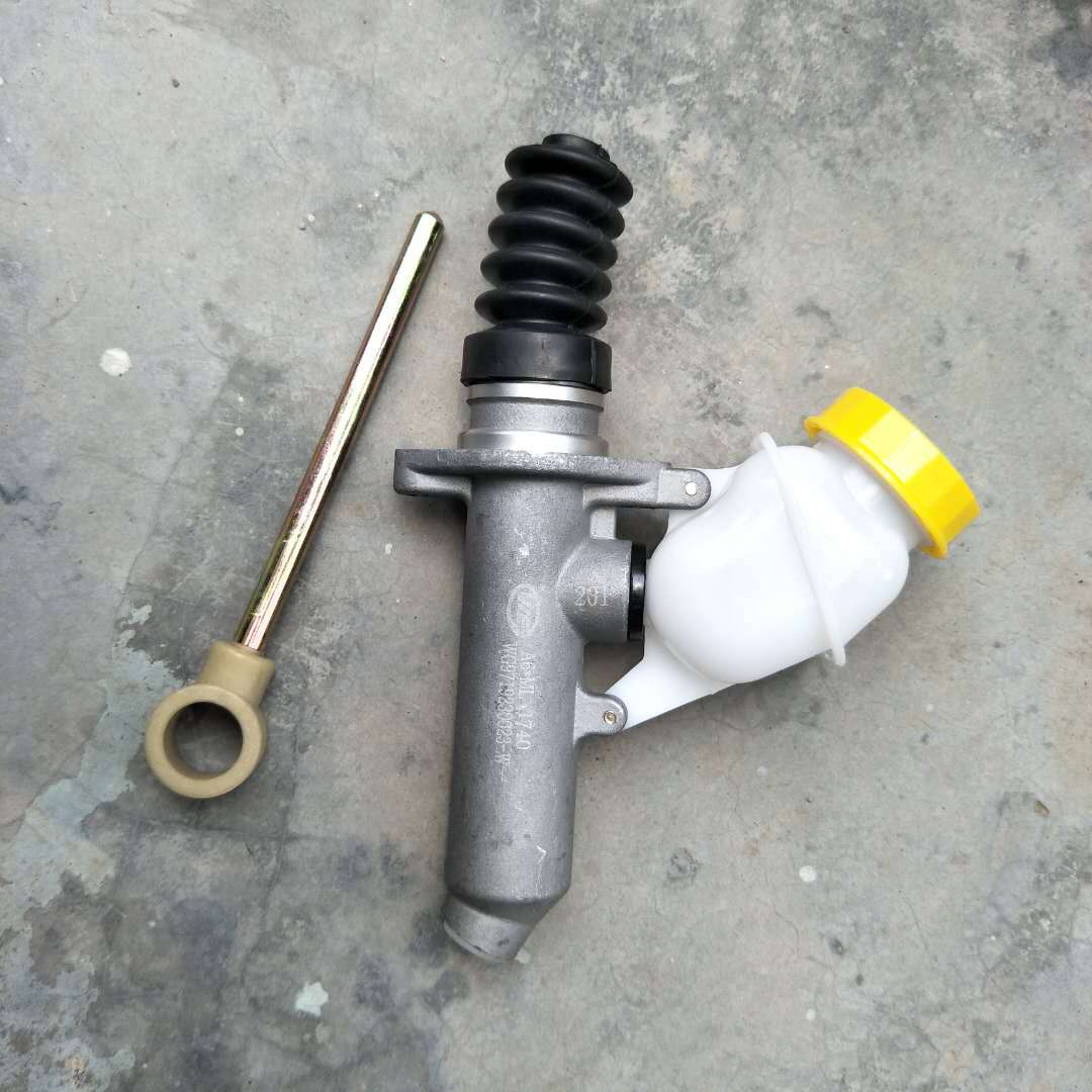 离合器总泵 WG9719230023-WA7  带杯 铝1