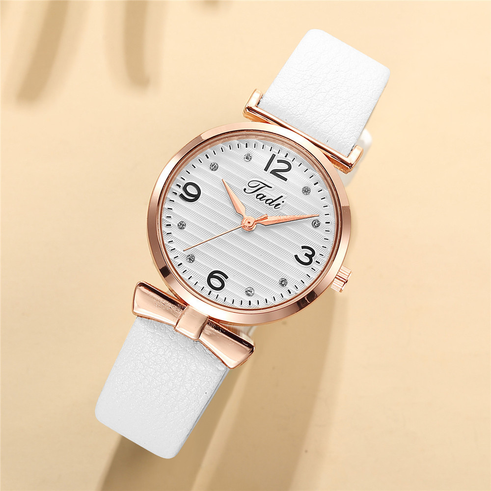 Korean Fashion Quartz Casual Belt Watch Temperament With Diamond Digital Face Women&#39;s Wrist Watch Wholesale Watch display picture 9