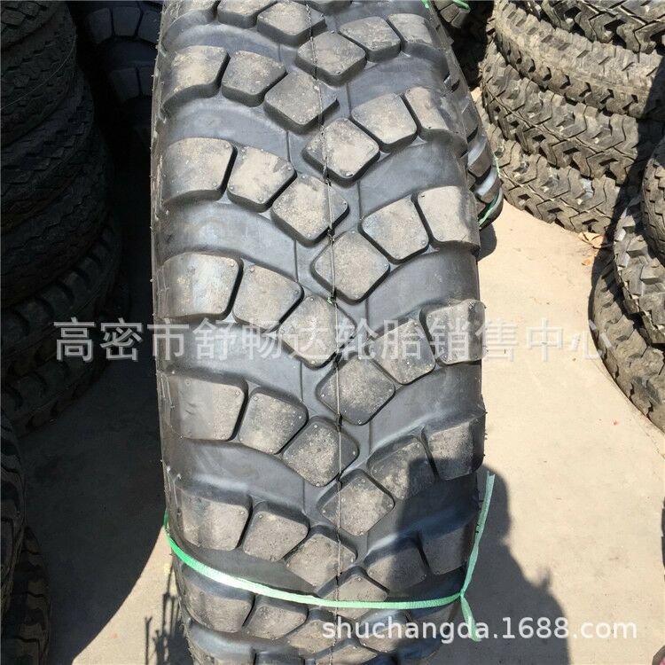 Spot supply 12.5-20 off-road tire nylon with inner tube off-road herringbone pattern