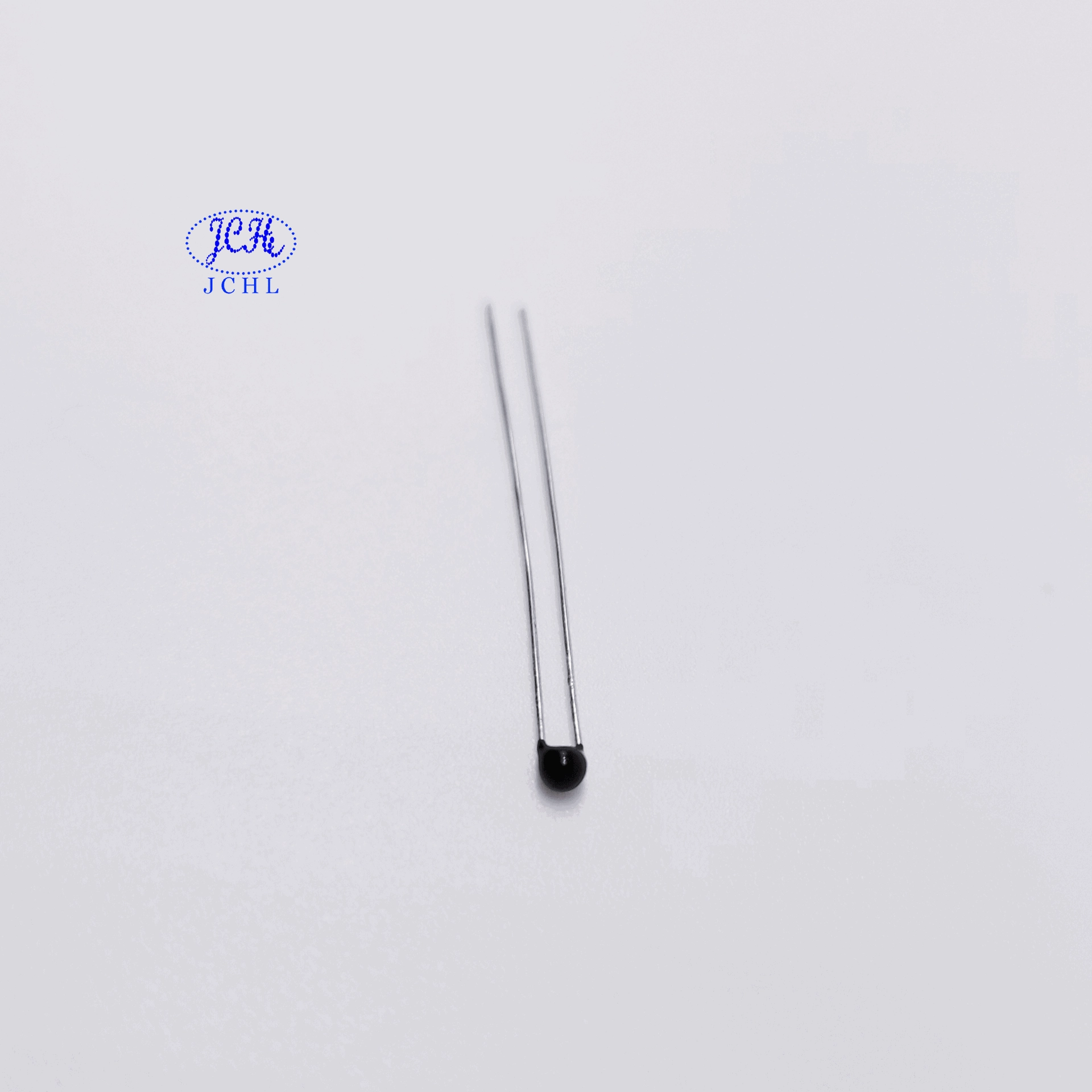 Термистор NTC MF52-103F B = 3950 маленькая черная головка 10 кОм ± 1%