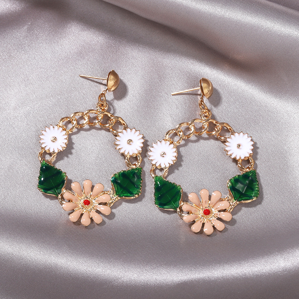 Boucles D&#39;oreilles, Petite Forêt Fraîche, Boucles D&#39;oreilles Fleur De Marguerite Douce Et Mignonne D&#39;été, Nouveaux Produits Transfrontaliers, Vente En Gros À Chaud display picture 3