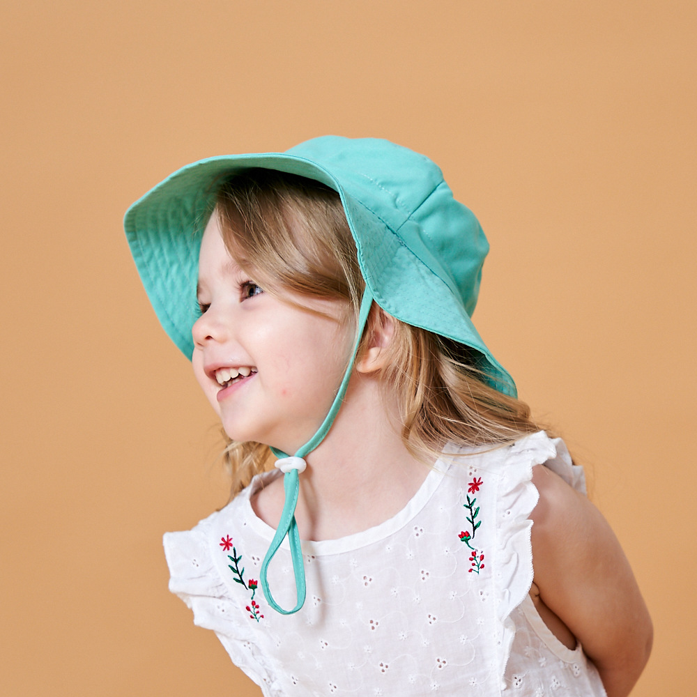 Girl's Simple Style Hippocampus Solid Color Bucket Hat display picture 3