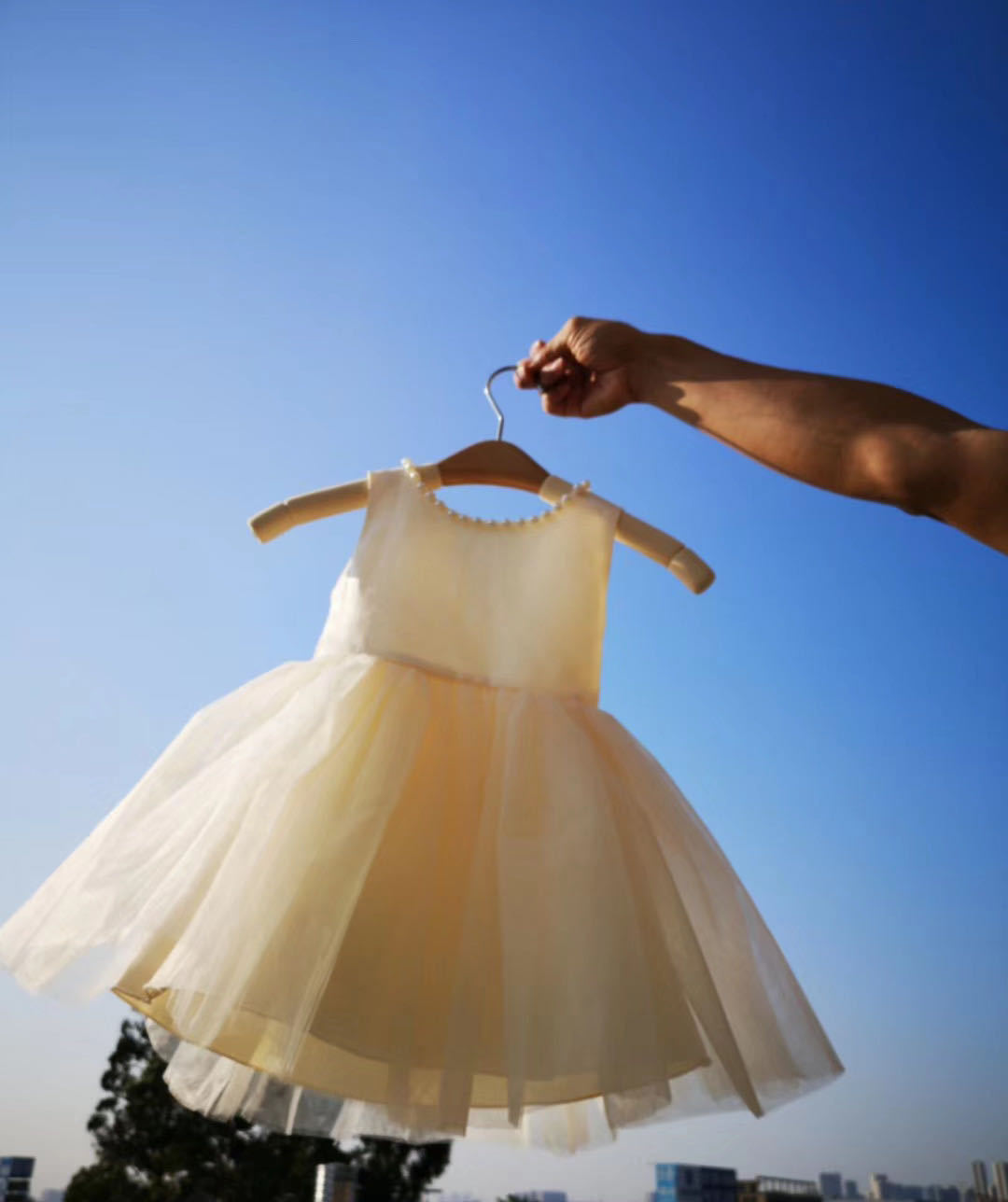 朵朵公主新款童装儿童礼服连衣裙表演公主裙露背裙