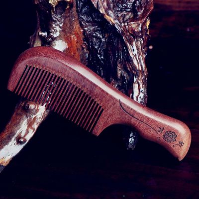 尚清韻工廠直銷精品加厚款牡丹手把檀木梳子靜電支持定制logo