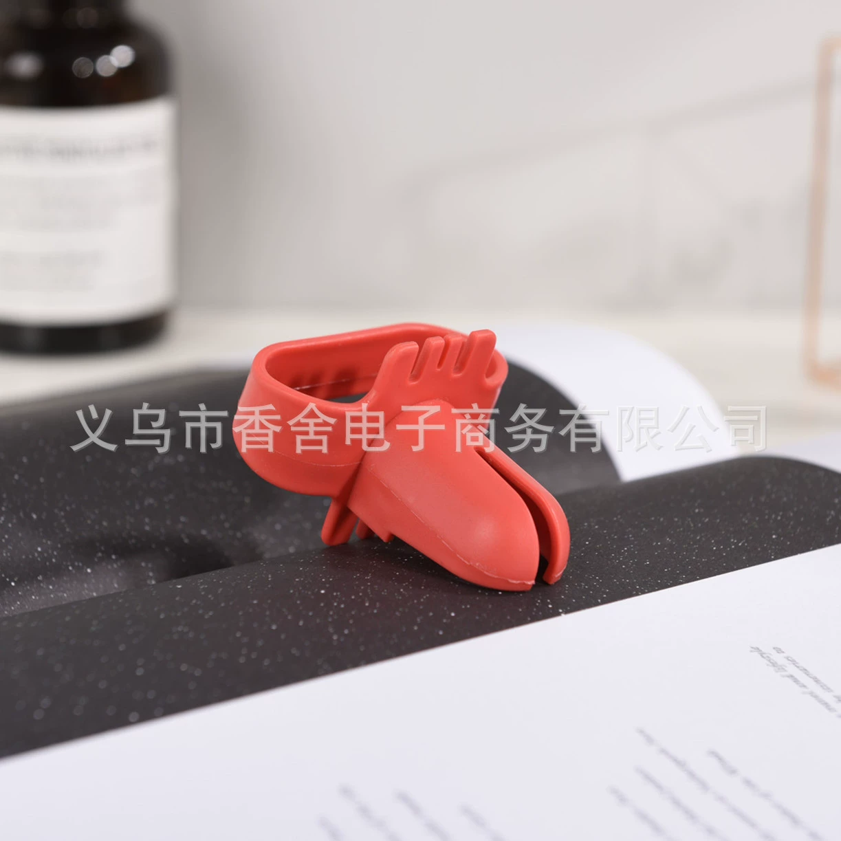 气球打结器 Balloon, вечернее платье, латексные украшения