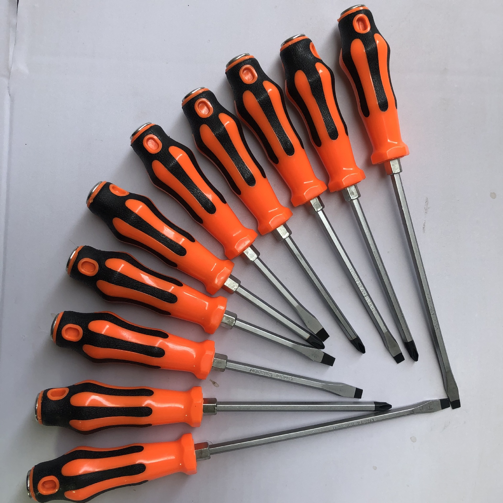 厂家直销高强磁 螺丝刀(八爪鱼 ) 型可冲击穿心螺丝刀糸列 十字