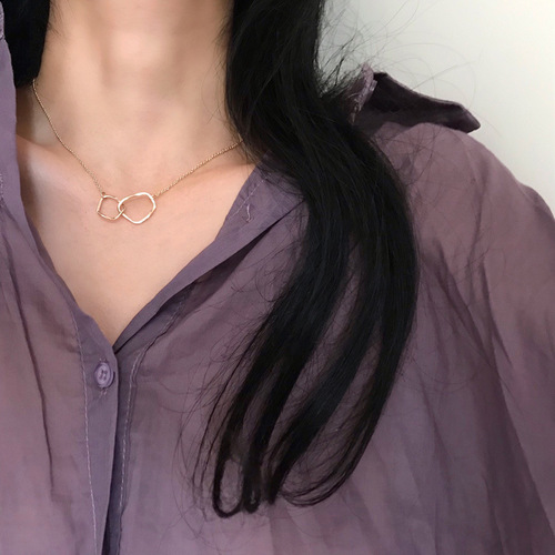 Cool breeze irregular intersecting geometric lockchain for women, South Korean personality minimalist necklace, versatile temperament necklace