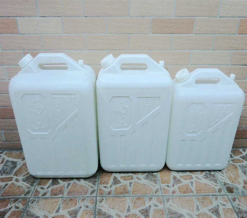 厂家供应pp塑胶油壶塑料桶包装罐化工桶通用包装