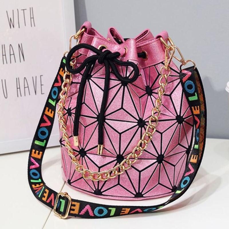 2024 Damen Taschen Full Sky Star One Shoulder Crossbody Handtasche Pearl Fashion Lingge Trendy Bucket Bag_voghion.com