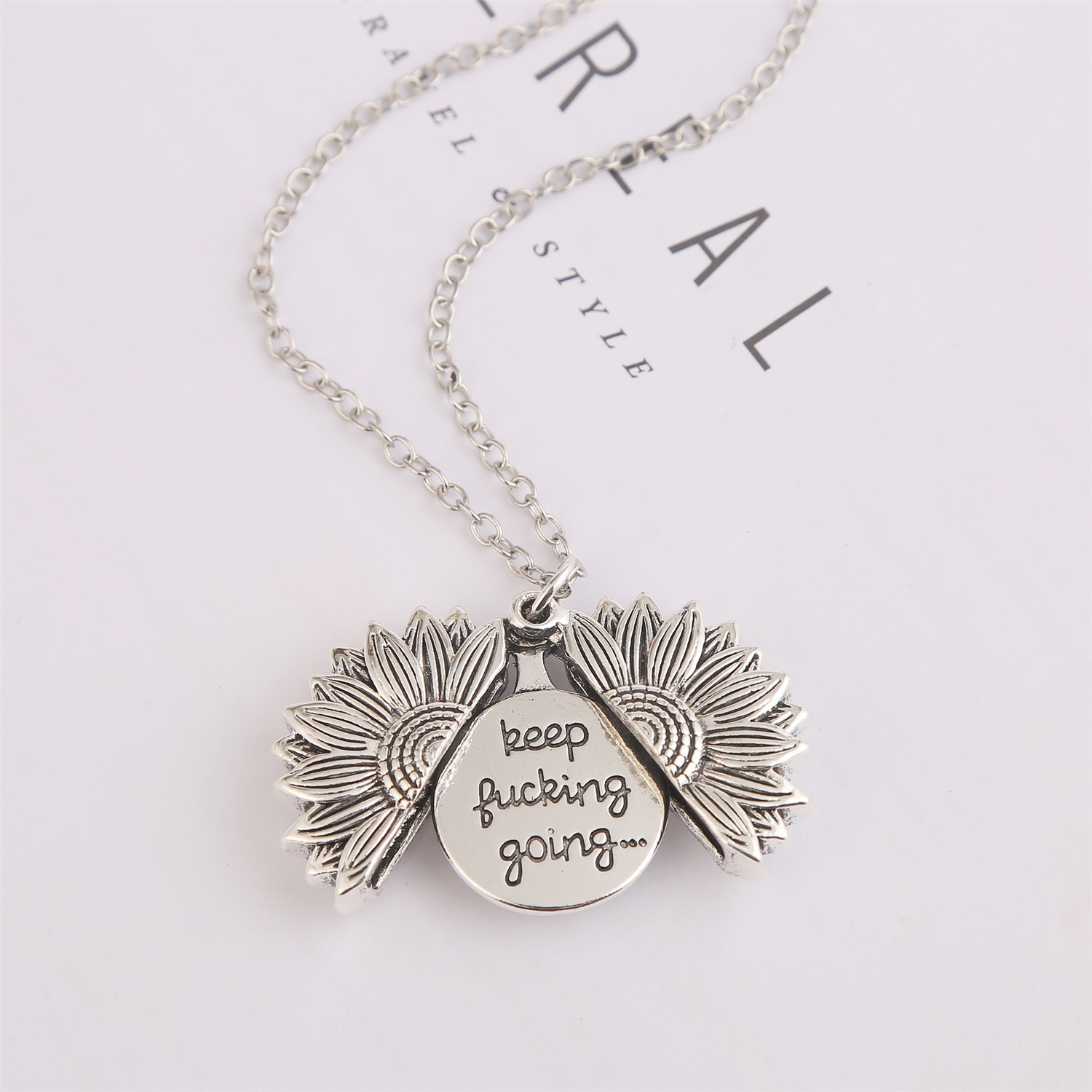 New fashion double-layer lettering sunflower necklace alloy flowers short neck chain women wholesale