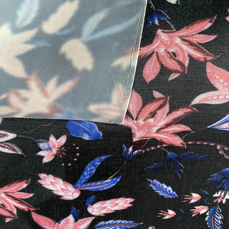 The color tin printing series of printed foam is in large stock and available for wholesale. We mainly produce outer packaging for bags, cosmetic bags, etc detail image 2