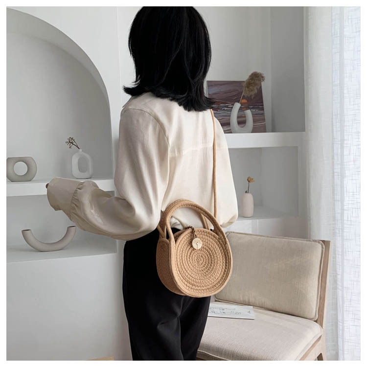 Hand-woven Bag Summer New Women's Bag Wholesale Shoulder Messenger Bag Portable Small Bag Holiday Straw Bag display picture 16