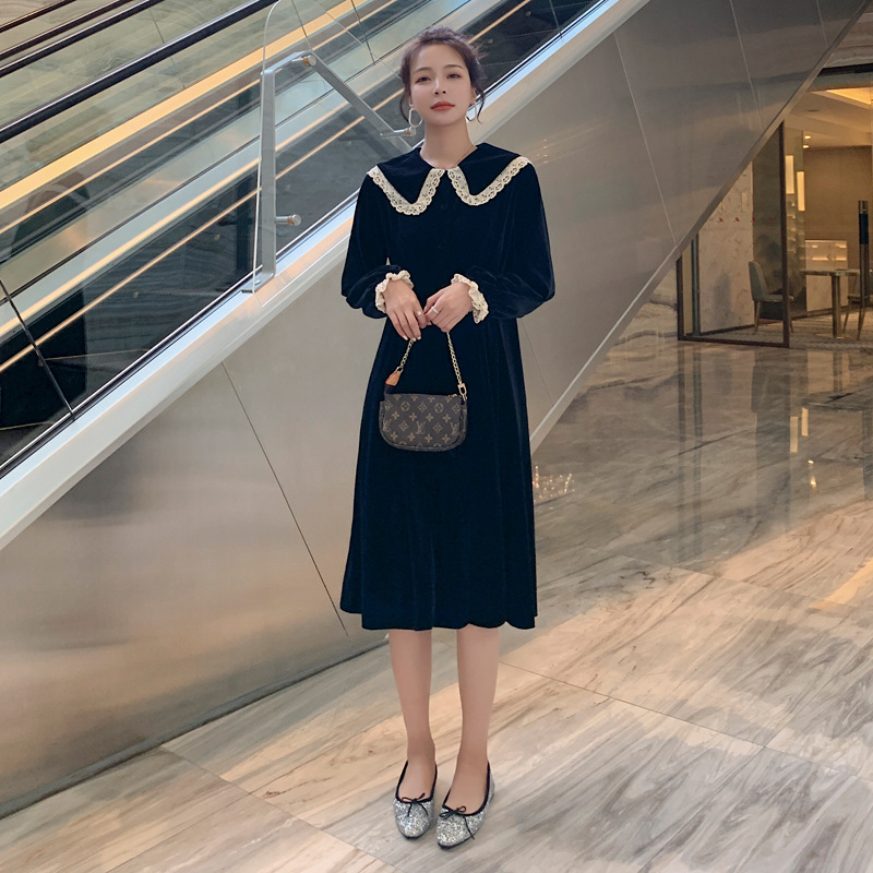 实拍法式复古黑色丝绒连衣裙2020新款夏装新年宫廷气质礼服小黑裙