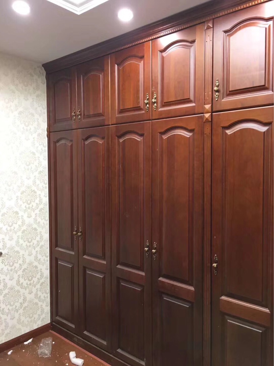 欧式橡木衣柜实木衣柜门橡胶木卧室衣橱定制广州全屋实木家具定制