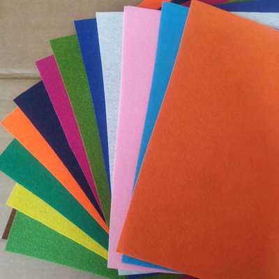 厂家直销1mm针刺毛毡布 彩色毛毡 120克幼儿园幼教不织布手工材料|ru