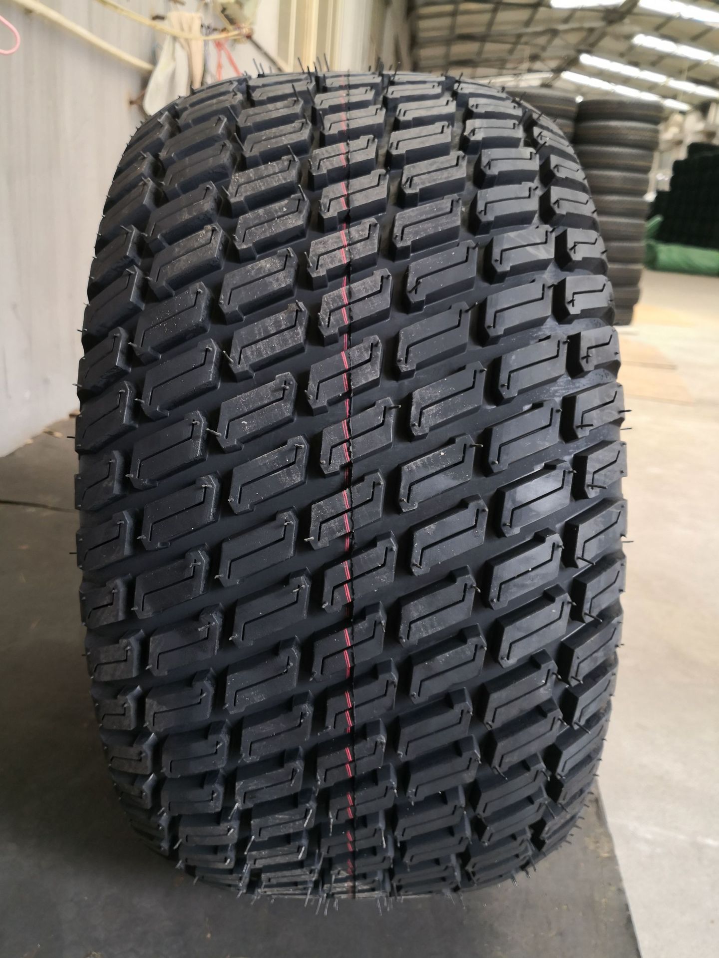 供应草地车球车割草机轮胎-----草皮大师 22*12-12