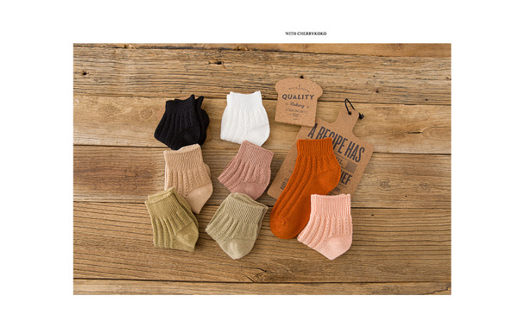 Summer Thin Women&#39;s Boat Socks Wholesale Solid Color Hollow Women&#39;s Boat Socks Retro Socks Women display picture 4