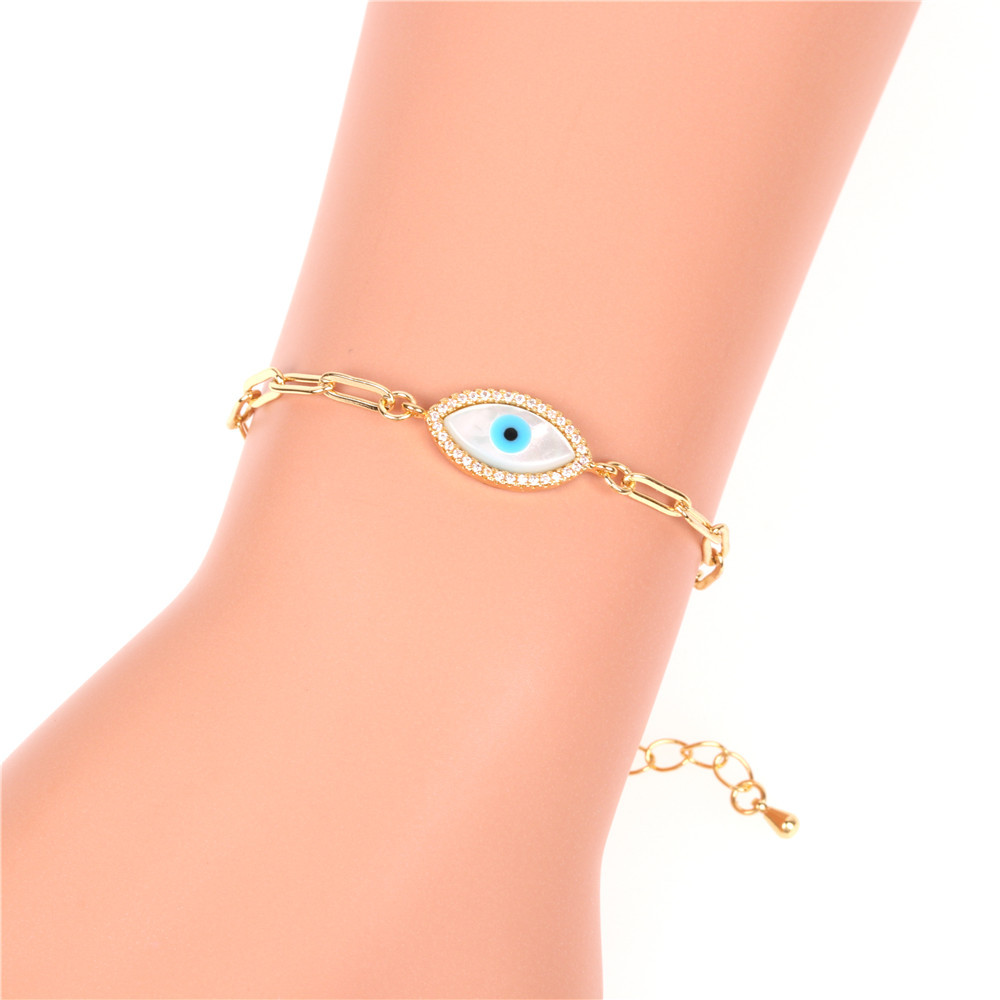 New Accessories Niche Design Diamond Shell Palm Eyes Bracelet Personalized Hip-hop Bracelet Wholesale Nihaojewelry display picture 1