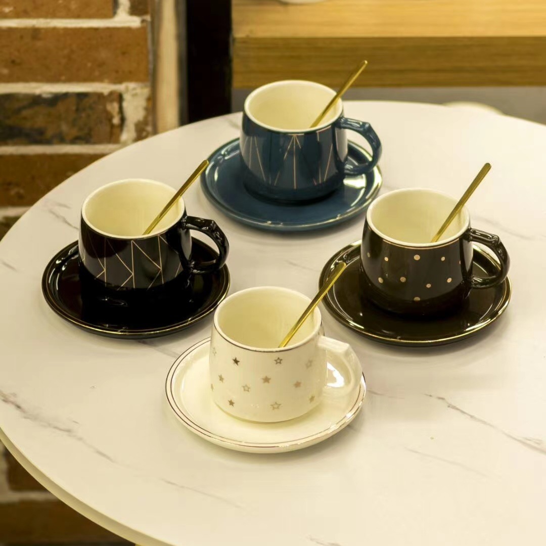 Estilo nórdico tarde té taza de café y platillo regalo de cerámica taza de agua té restaurante taza con platillo cuchara taza de leche
