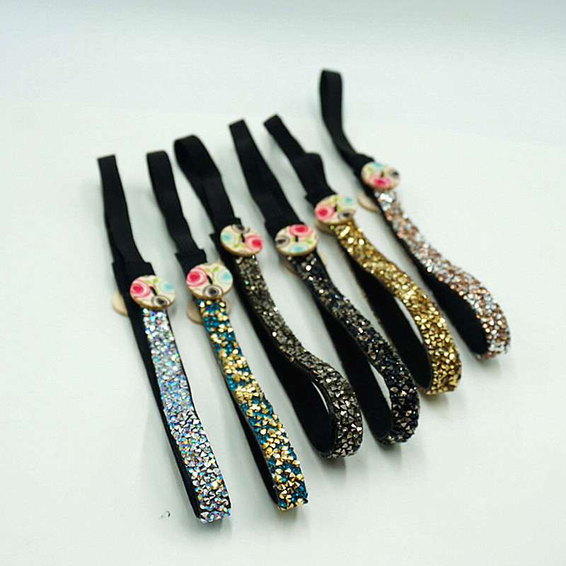 Fábrica al por mayor nuevo oído europeo y americano anti-apriete máscara botón diadema resina diamante banda de pelo Simple deportes tocado