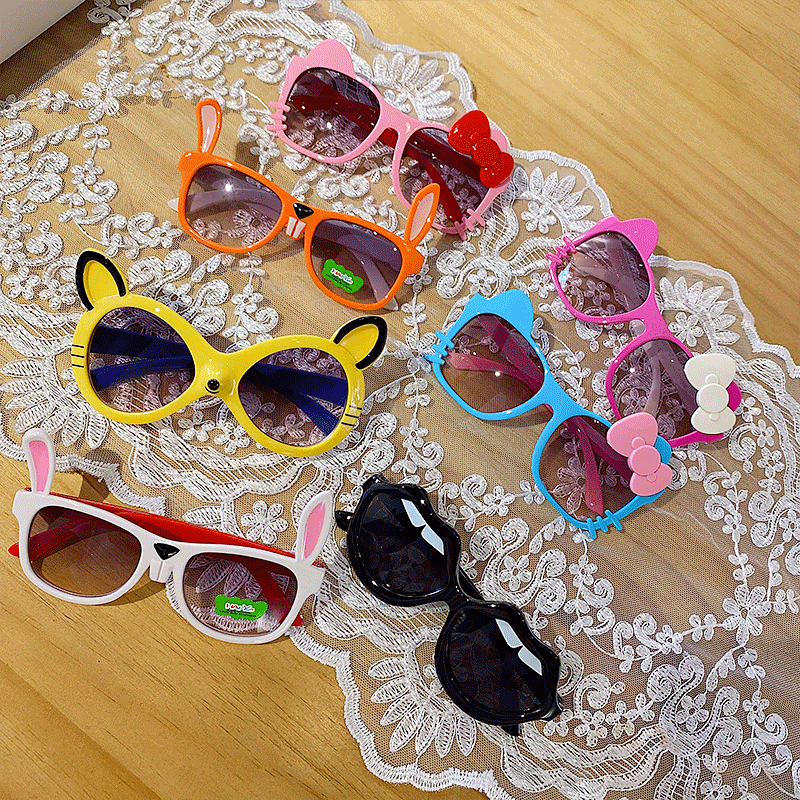 children Sunglasses lovely Sunglasses ultraviolet-proof glasses baby fashion men and women Cartoon Toys Eyeglass frame