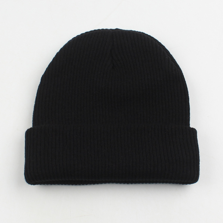 Gorro De Punto Con Letras Bordadas display picture 2