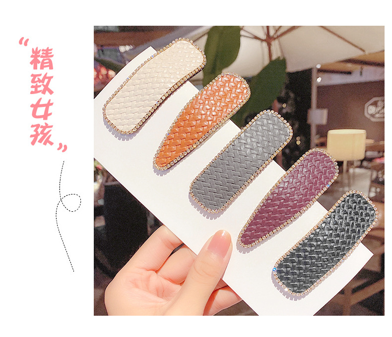 Diamond Square Exquisite Imitation Leather Hair Clip display picture 8