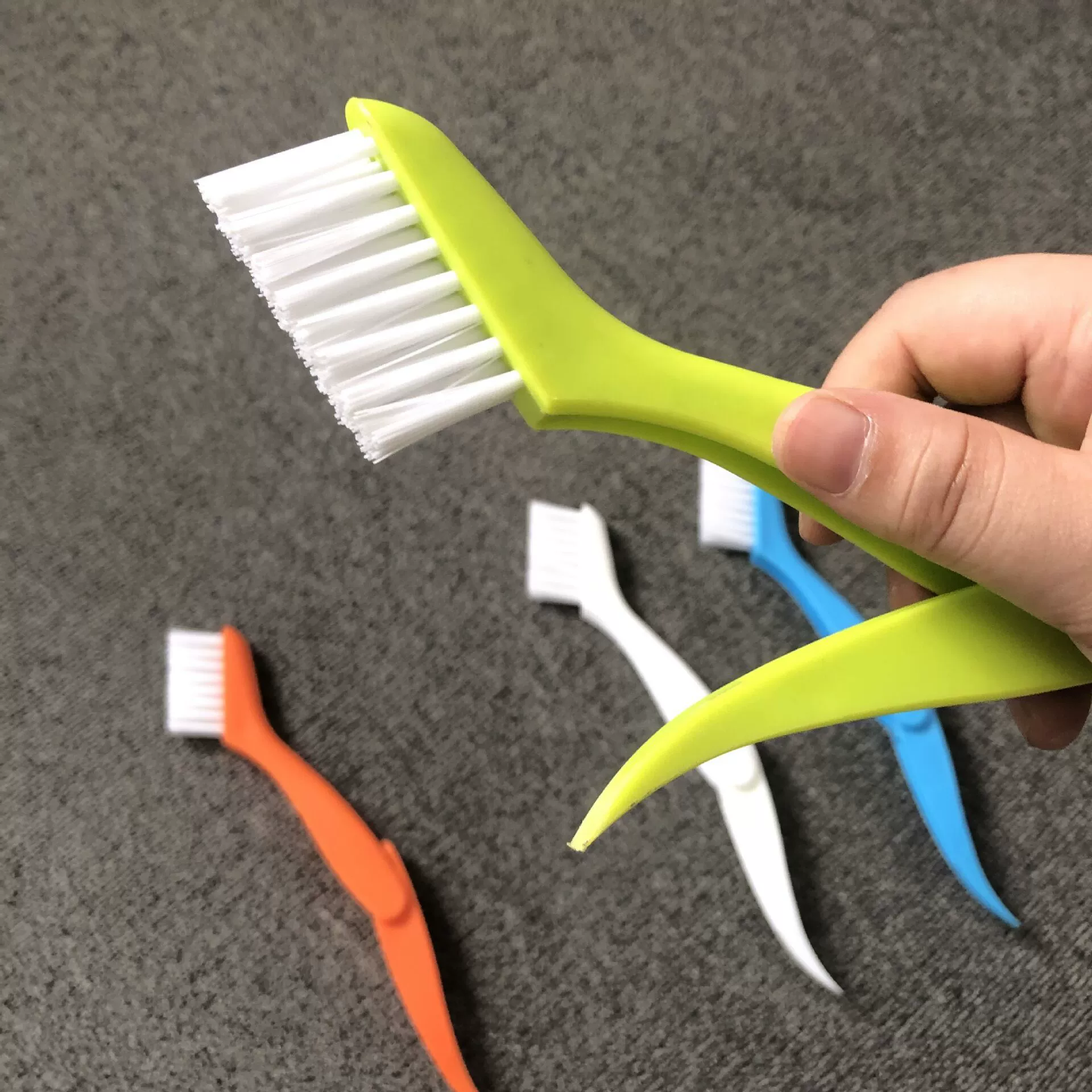 Creative universal brush, plastic keyboard, 2 in 1