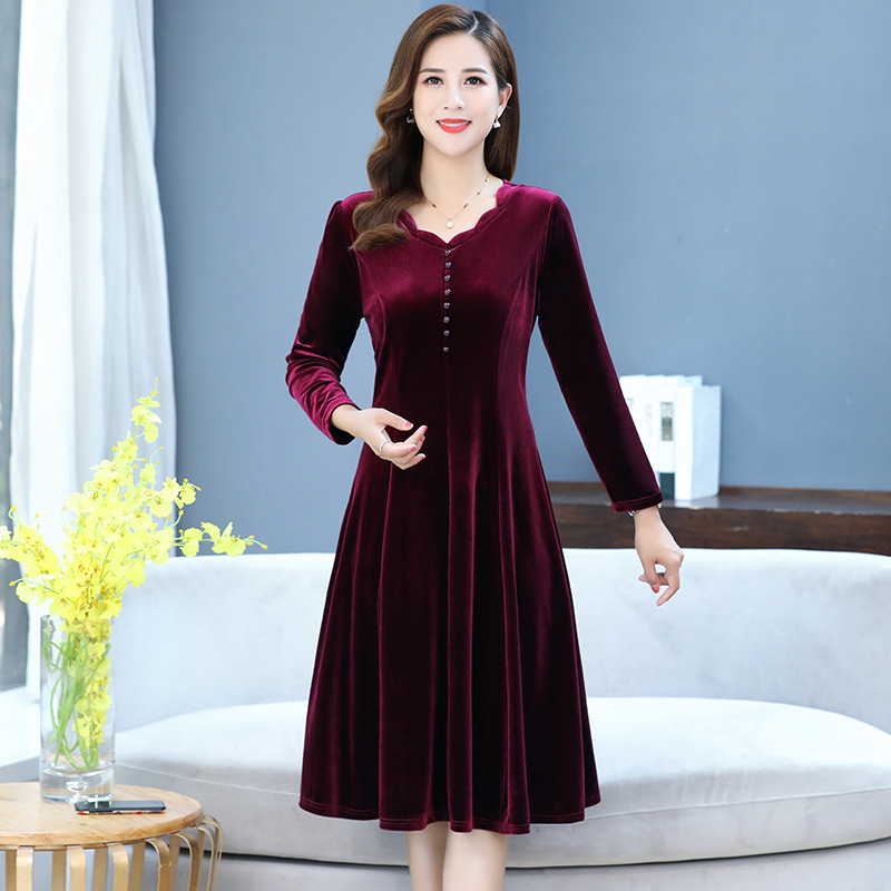 金丝绒长袖连衣裙2021年秋装新款中年妈妈减龄显瘦气质纯色女裙子