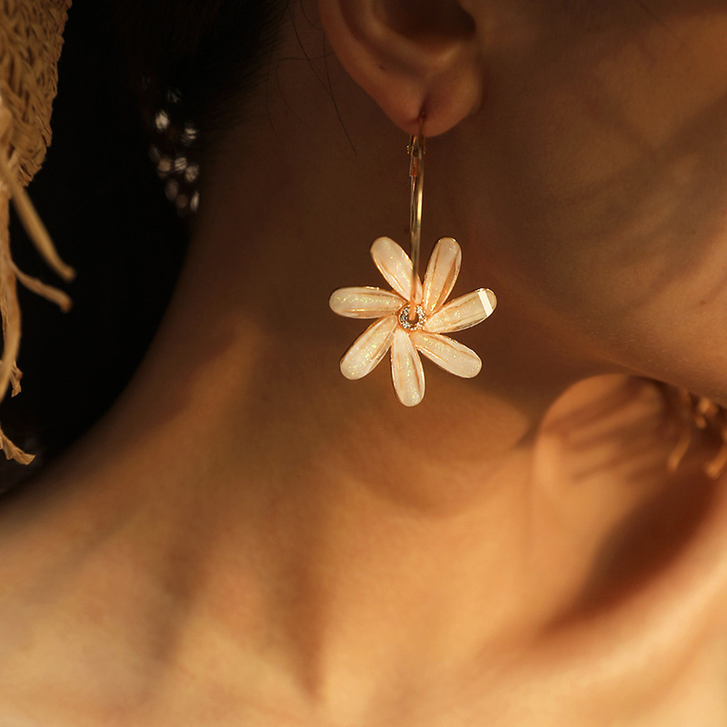 Korean Fashion Fairy Wild  Simple Trend Circle Diamond Windmill Flower Earrings display picture 1