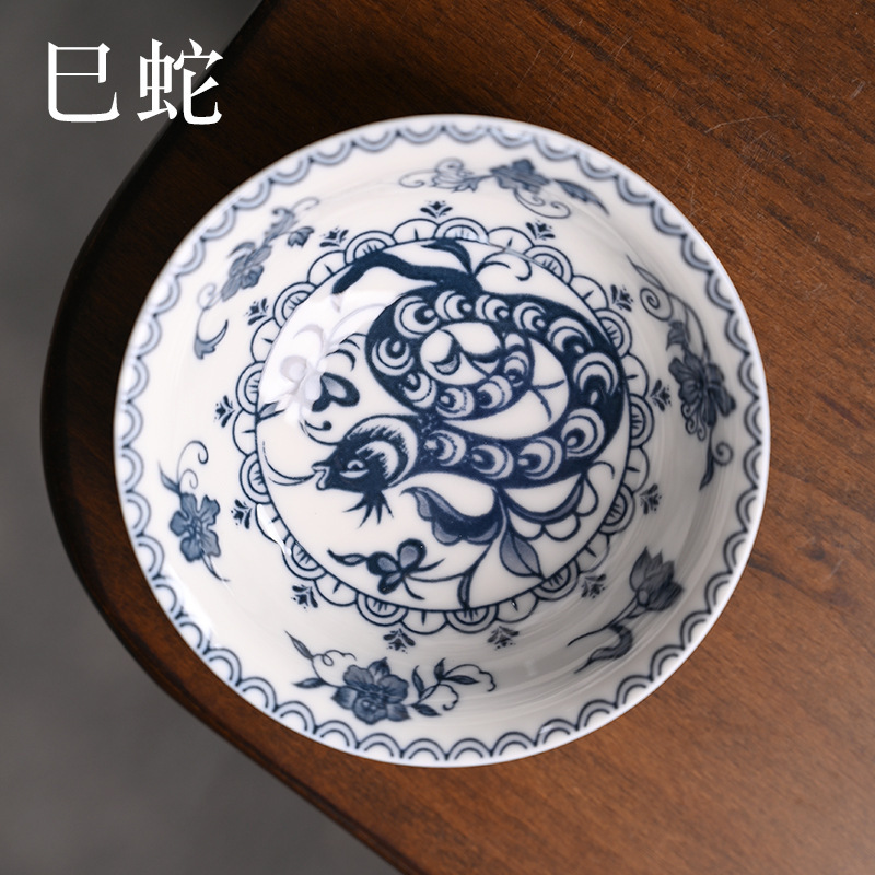 お茶の杯の陶磁器の単一の青花の磁器の杯の小さいサイズだけの工夫の3才のコップの主人の杯の卸売りは送ります。|undefined