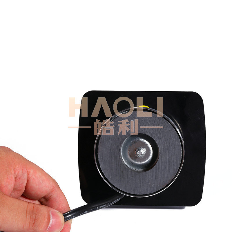 12345548528_1944553884