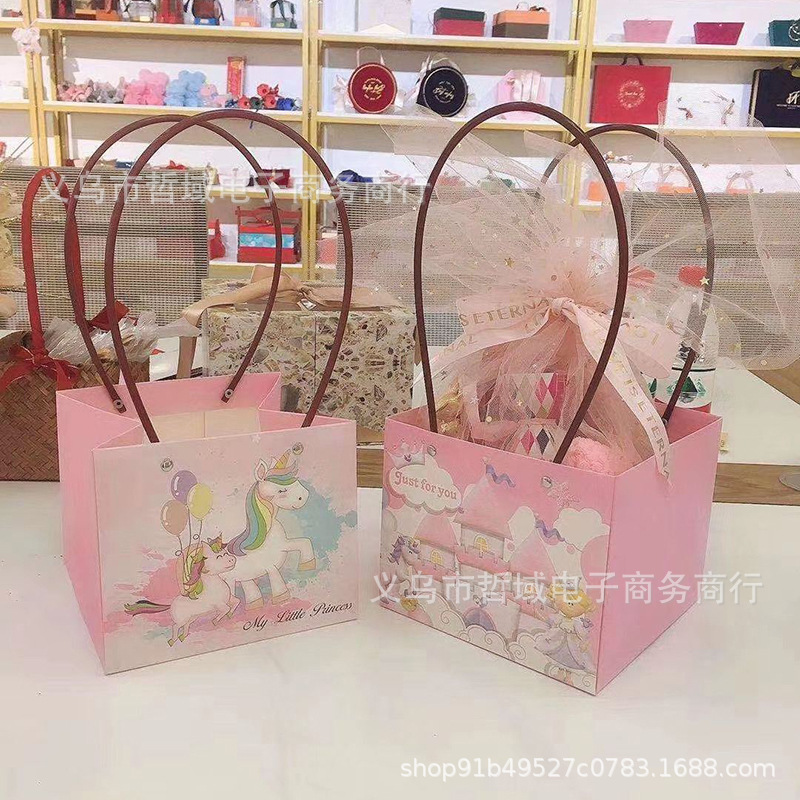 满月周岁卡通伴手礼袋婚礼婚庆喜糖盒礼品袋生日蛋糕盒袋批发
