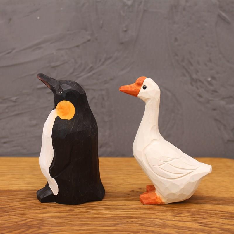 simulation animal carving Log decorate Arts and Crafts Ornaments woodiness Home Furnishing Jewelry penguin Decoration