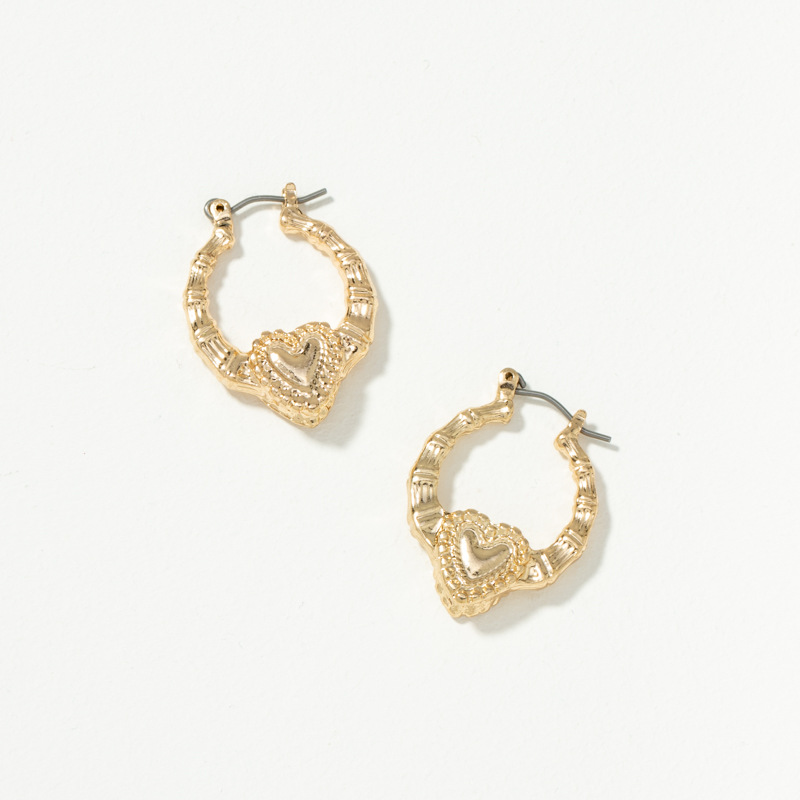 New Love Retro Heart-shaped Earrings display picture 2
