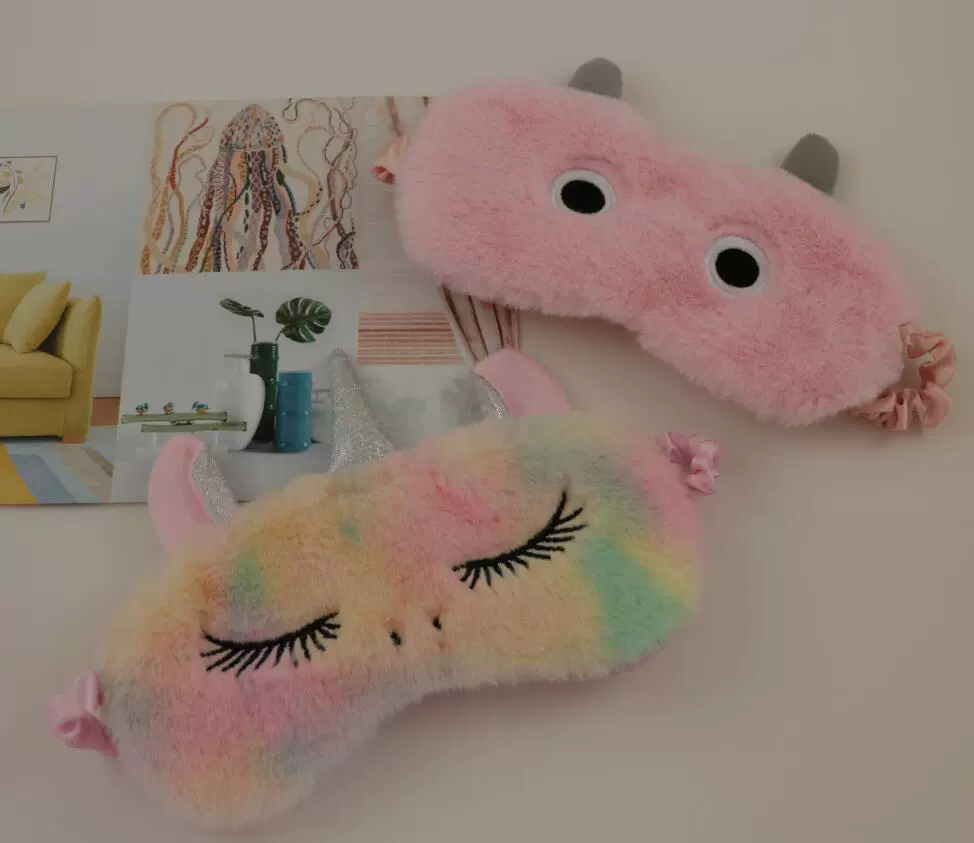 Sleep mask for traveling, gradient