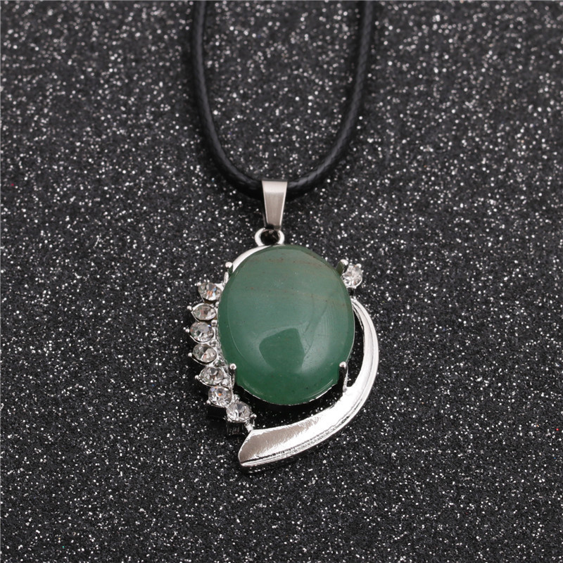 Collar Con Colgante De Aventurina Verde Con Cuerda De Cera De Estilo Étnico Para Mujer display picture 1