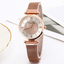 2020�M���Ǵ��FŮʿ�ֱ��羳���Q����Ů�����e�ٴ��n�泱��ʯӢ��