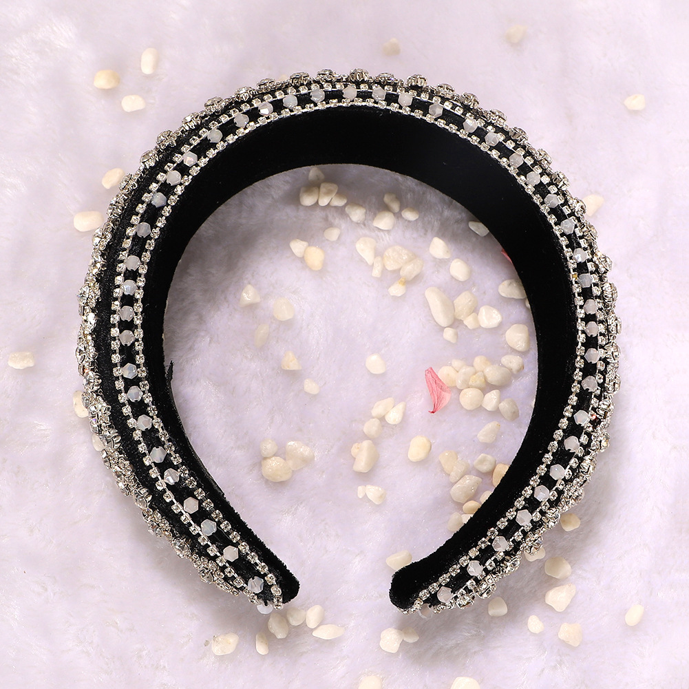 Fashion Casual Striped Silver Transparent Beads Diamond Inlaid Wide Hair Band Wholesale Nihaojewelry display picture 5