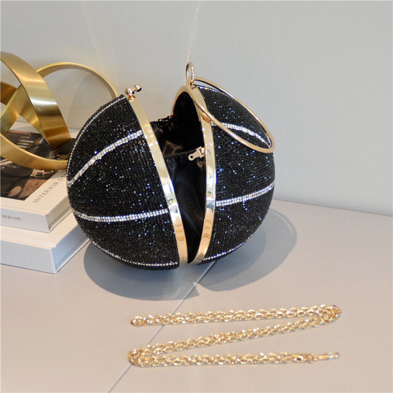 Women's Medium Rubber Drill Satin Metal Ball Elegant Vintage Style Lock Clasp Evening Bag display picture 6