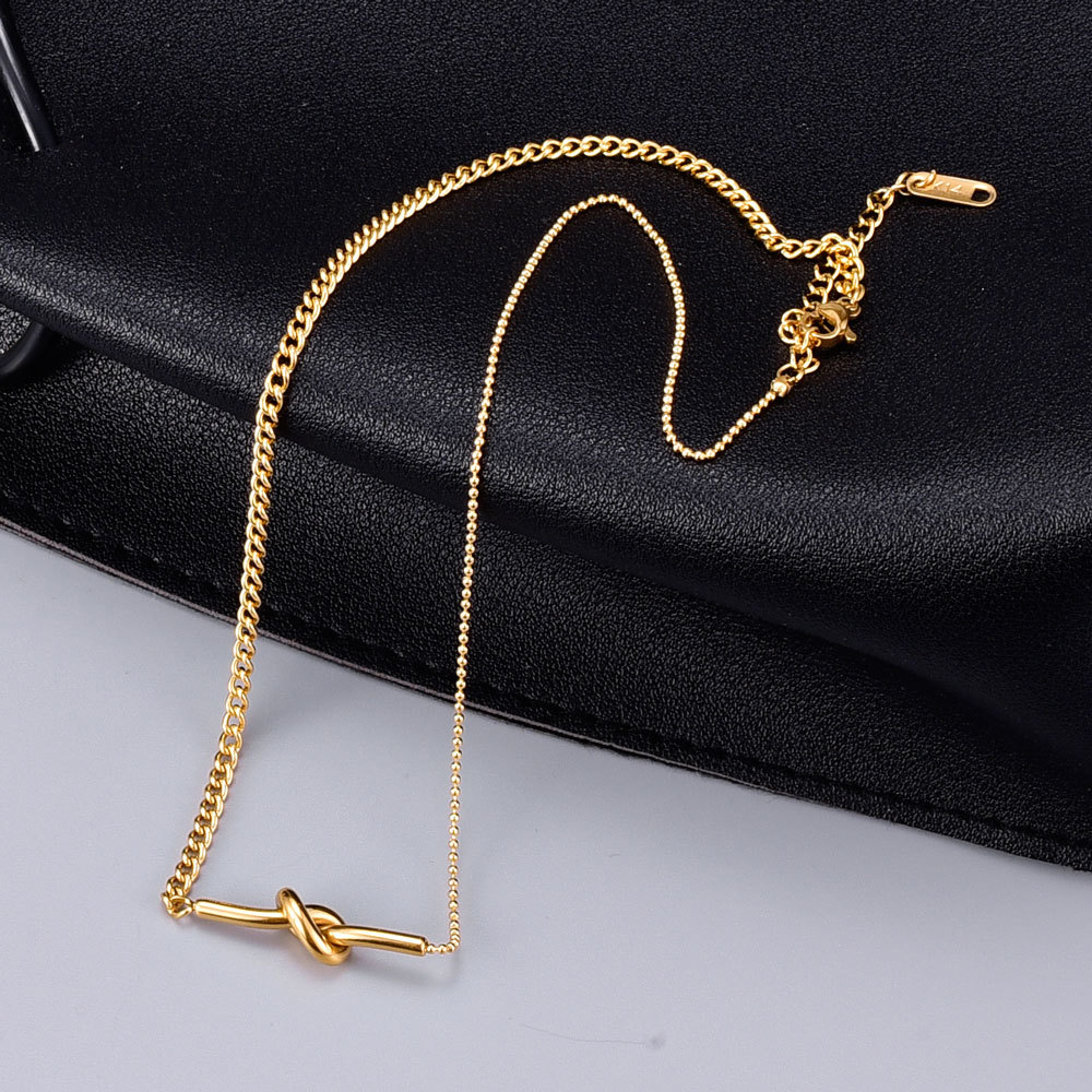 Fashion Short Titamium Steel Plated18k Gold Knotted Simple Titanium Steel Necklace display picture 3