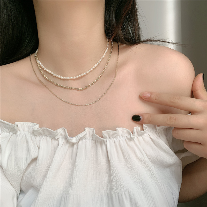 Fashion Retro Metal  Three-layer Short Freshwater Pearl Necklace display picture 4