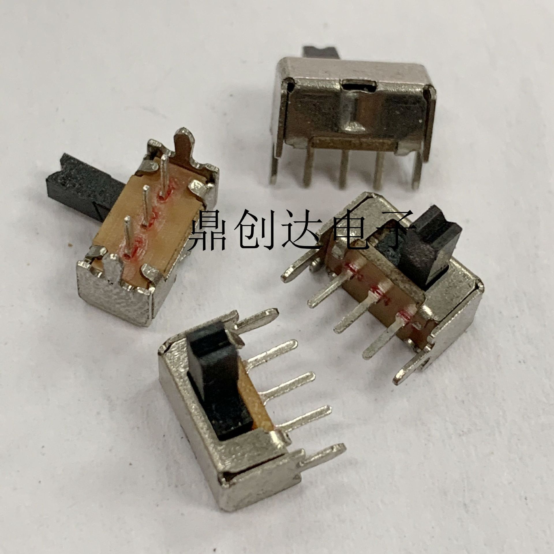 插件式拨动开关 卧式拨动 单排2档拨动开关 SK-12D02