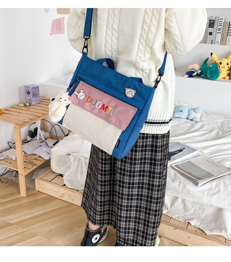 Large Letter Square Zipper Crossbody Bag display picture 7