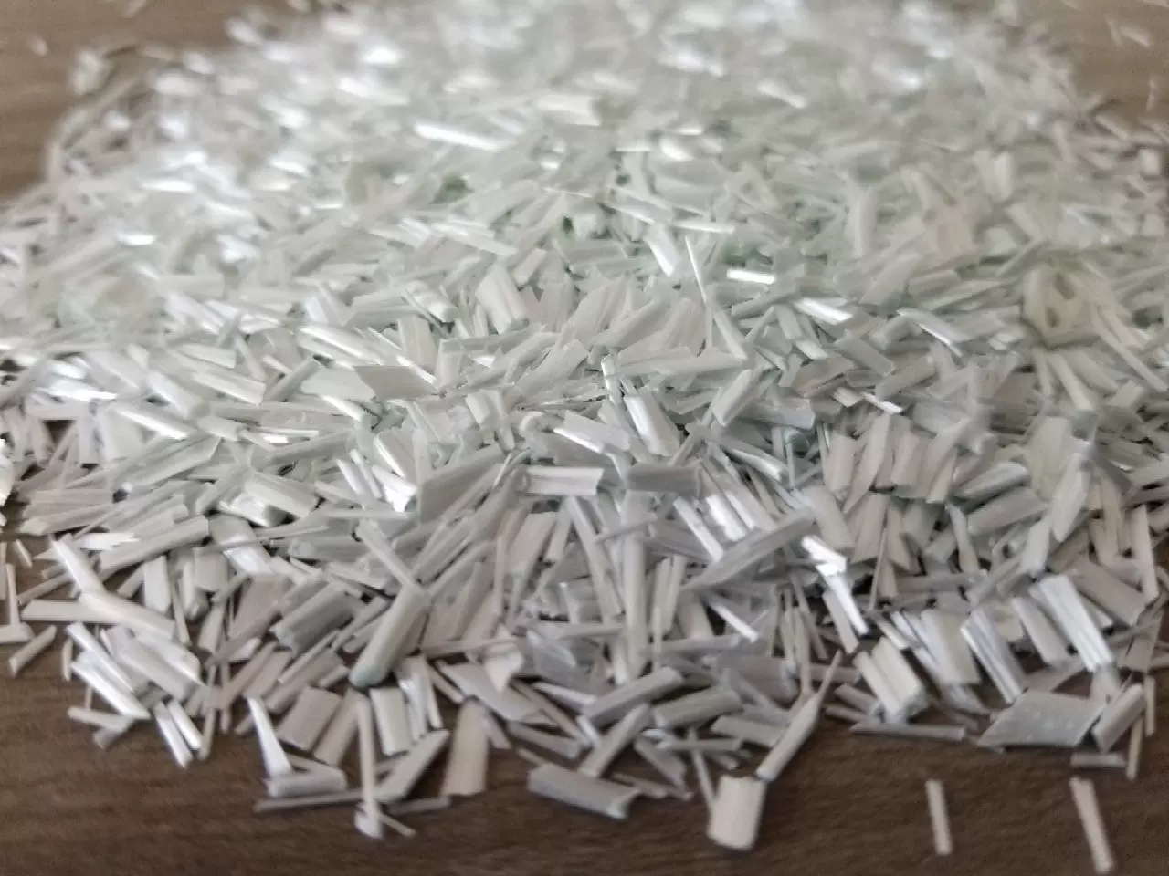 尼龙增强无碱短纤301副牌