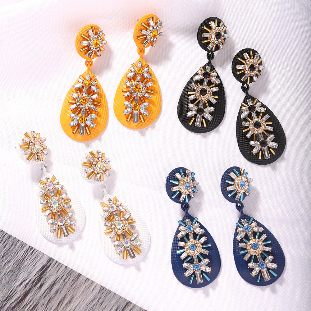 Bohemian Ethnic Style  Fashion Diamond Drop-shaped Alloy Long Earrings display picture 8