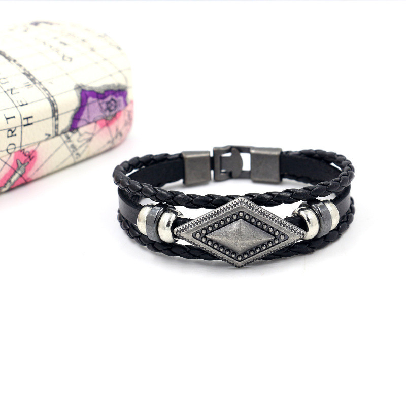 Fashion Jewelry Men Buckle Woven Cowhide Bracelet Geometric Diamond Leather Bracelet Wholesale Nihaojewelry display picture 4