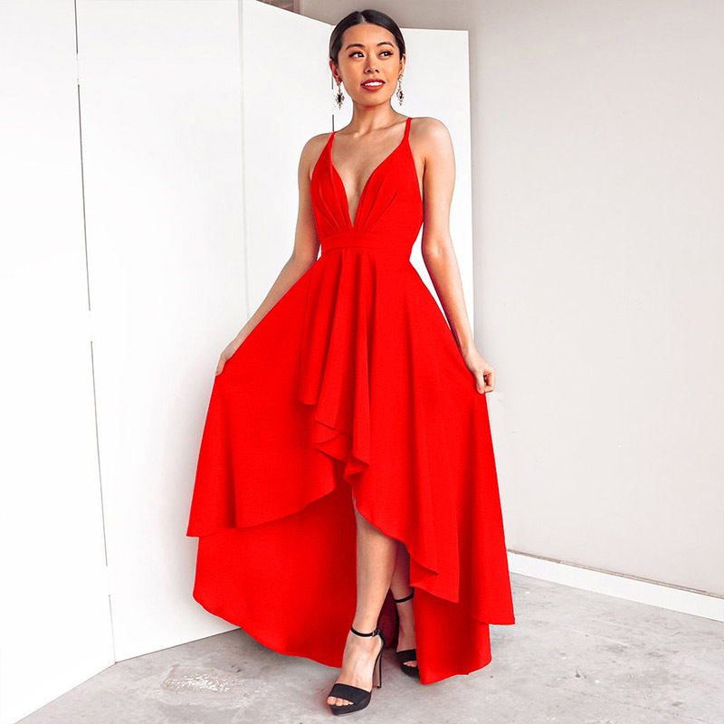 Sexy Backless V-neck Plus-size Party Dress With Straps And Large Hem_voghion.com