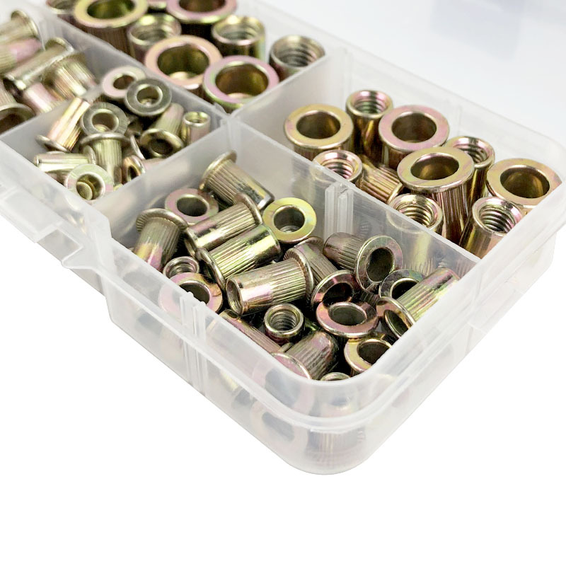 En caja de 100 piezas de color plateado tuerca de remache de zinc M3/M4/M5/M6/M8 cabeza plana tuerca de grano vertical